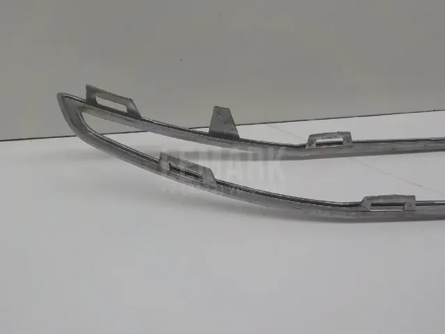 Накладка на решетку радиатора для  BMW 2-serie F22/F23/F87 2013-2020