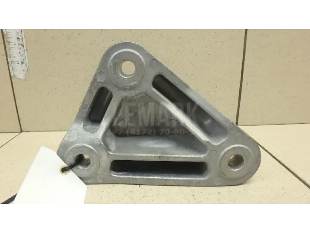 Кронштейн КПП левый для  Acura MDX 2001-2006