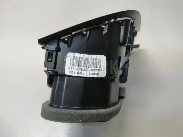 Дефлектор воздушный для  Ford EcoSport 2012-2023