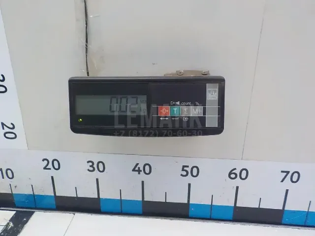 Эмблема на крышку багажника