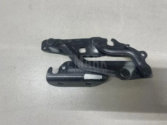Петля капота правая для  Honda Accord Coupe USA 1998-2003