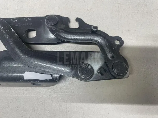 Петля капота правая для  Honda Accord Coupe USA 1998-2003