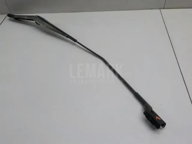 Поводок стеклоочистителя передний правый для  BMW 3-serie F30/F31/F80 2011-2020