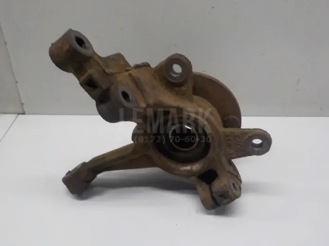 Кулак поворотный передний левый для  BMW X1 E84 2009-2015