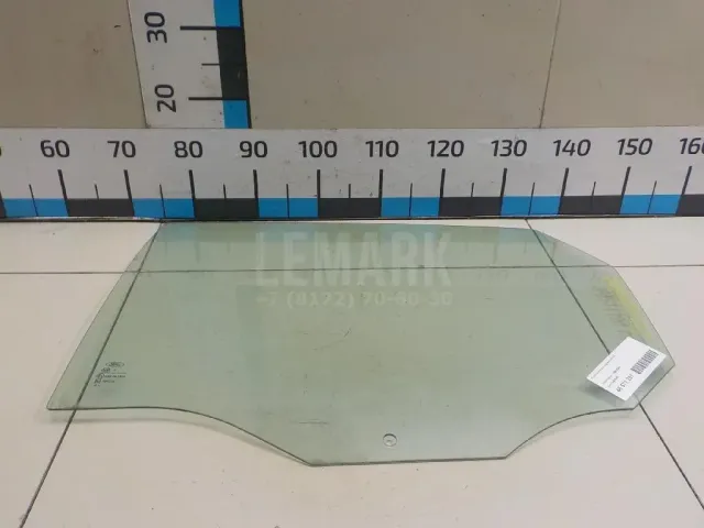 Стекло двери задней левой