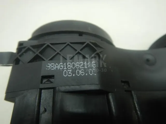 Кнопка обогрева заднего стекла для  Dodge Caliber 2006-2011