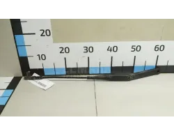 Поводок стеклоочистителя передний левый