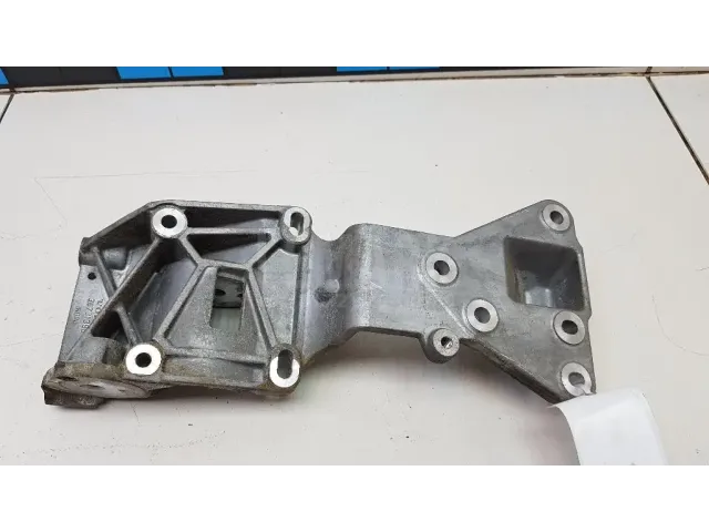Кронштейн генератора для  Acura RSX 2001-2006