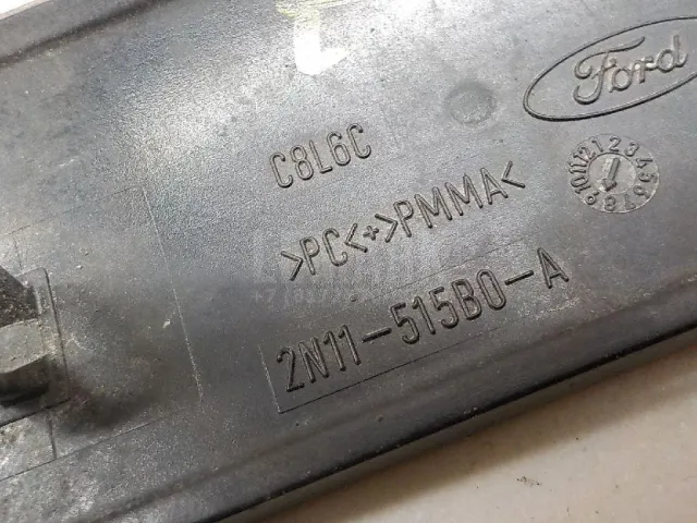 Отражатель в бампер задний левый для  Ford Fiesta 2008-2019