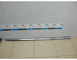 Накладка стекла переднего правого