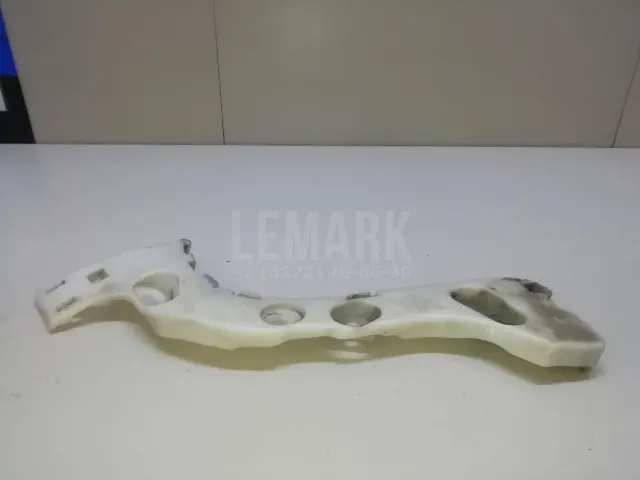 Направляющая заднего бампера правая для  Ford EcoSport 2012-2023