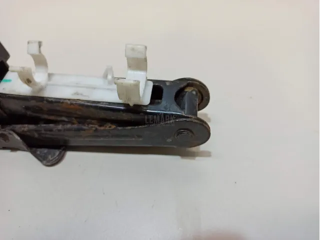 Домкрат для  Ford America Mustang 2005-2009
