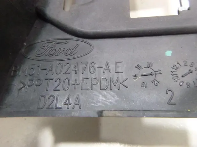 Накладка на крыло для  Citroen C4 Picasso 2006-2014
