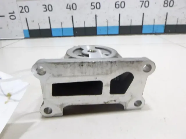 Кронштейн масляного фильтра для  BMW 2-serie F22/F23/F87 2013-2020