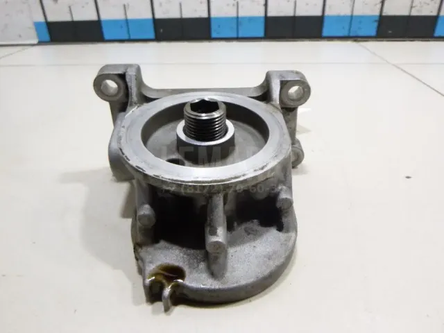 Кронштейн масляного фильтра для  BMW 2-serie F22/F23/F87 2013-2020