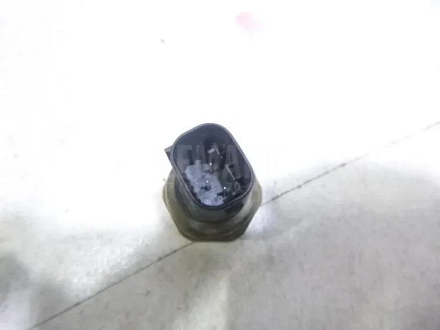 Датчик давления топлива