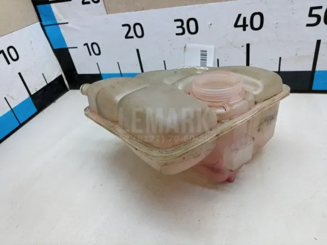 Бачок расширительный для  GM Pontiac Vibe 2002-2007
