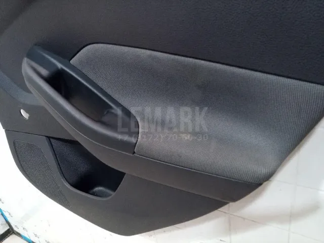 Обшивка двери задней правой для  BMW 5-serie E60/E61 2003-2009
