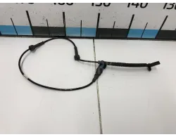 Датчик ABS передний