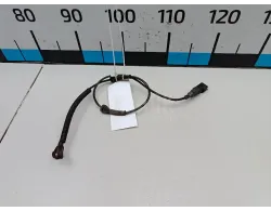 Датчик ABS передний