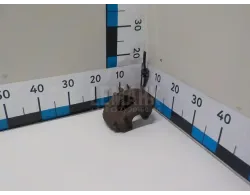 Суппорт тормозной передний левый