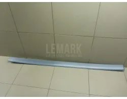 Молдинг передней левой двери