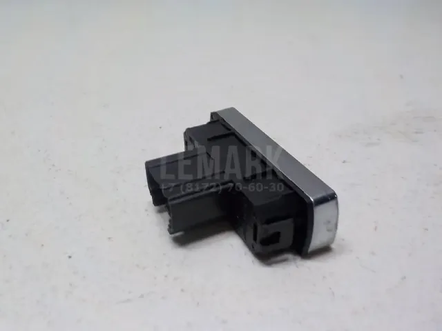 Кнопка аварийной сигнализации для  Audi 80/90 [B2] 0-1986