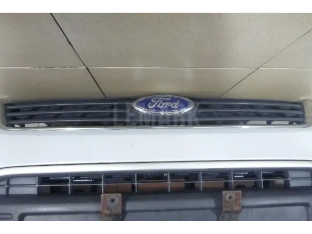 Бампер передний для  Ford Galaxy 2016