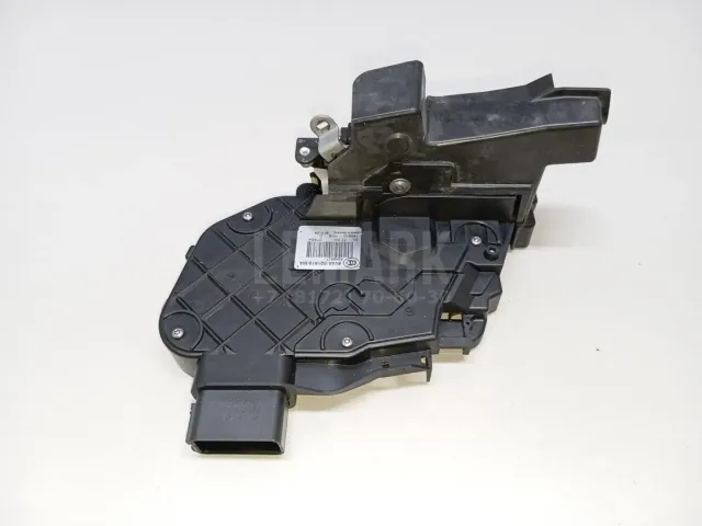 Замок двери передней правой для  Audi A3 [8PA] Sportback 2004-2013