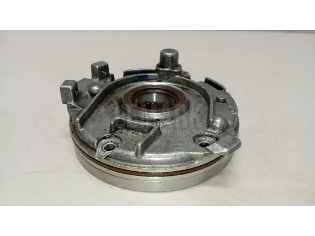 Насос масляный для  Ford Kuga 2008-2012