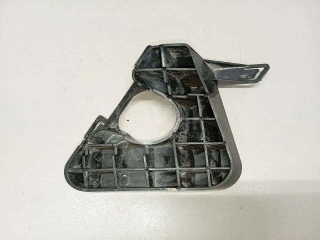 Кронштейн переднего бампера правый для  Honda Airwave 2004-2010