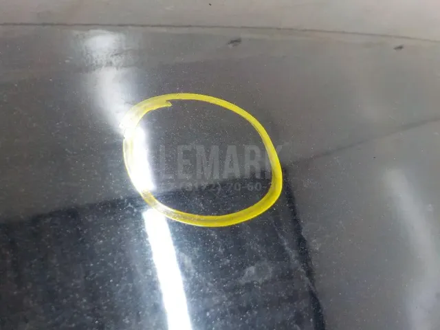 Дверь багажника