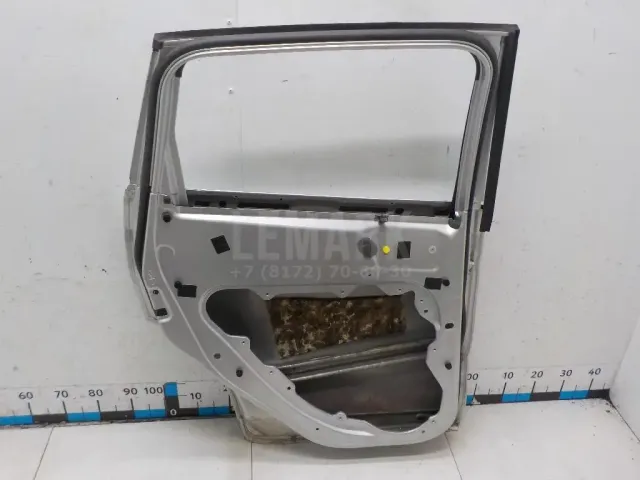 Дверь задняя левая для  Ford Escape EUR 2007-2009