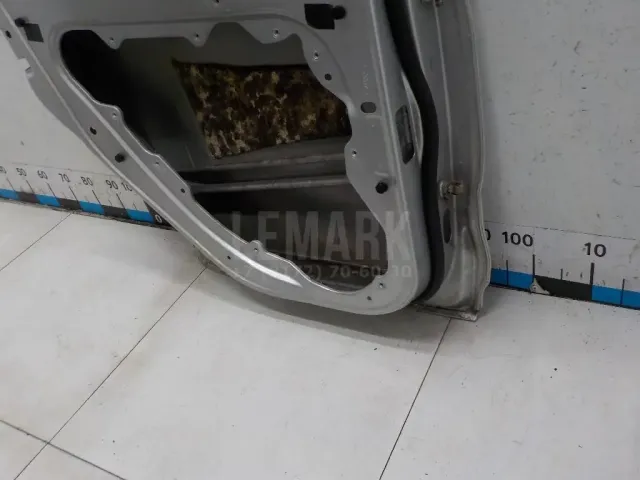 Дверь задняя левая для  Ford Escape EUR 2007-2009