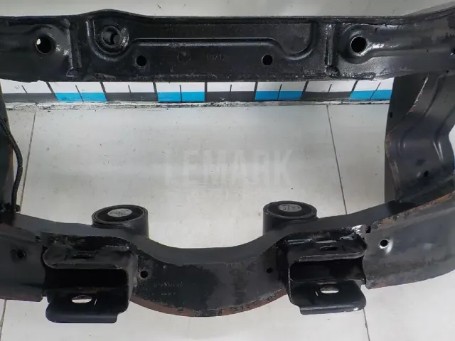 Балка задняя для  BMW 2-serie F22/F23/F87 2013-2020