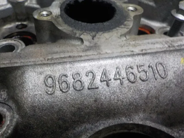 Головка блока для  Ford Kuga 2008-2012