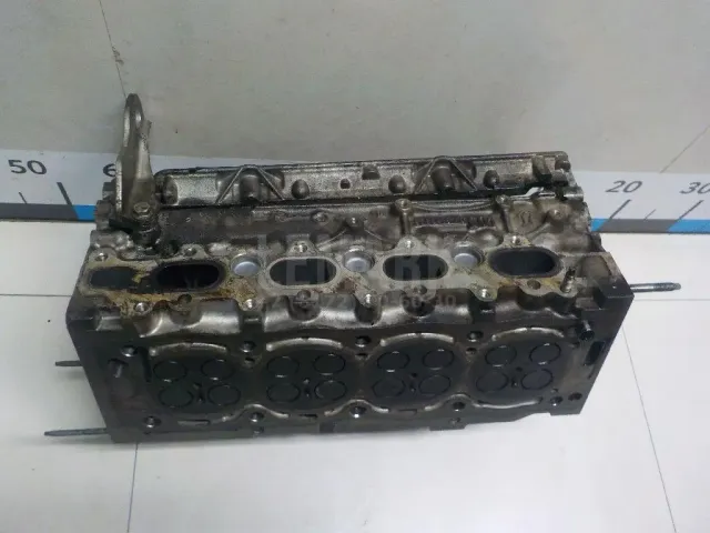 Головка блока для  Ford Kuga 2008-2012