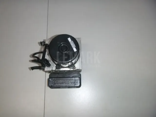 Блок ABS (насос) для  Audi Q3 (8U) 2012-2018