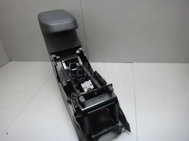 Подлокотник для  BMW 5-serie G30/G31/F90 2017-2023