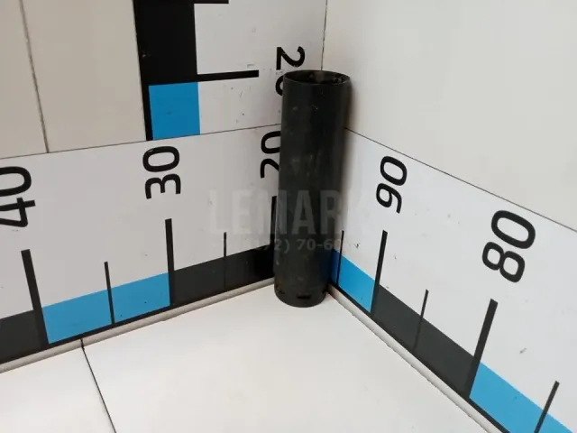 Пыльник заднего амортизатора