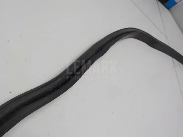 Уплотнитель двери для  Ford Transit 2006-2013
