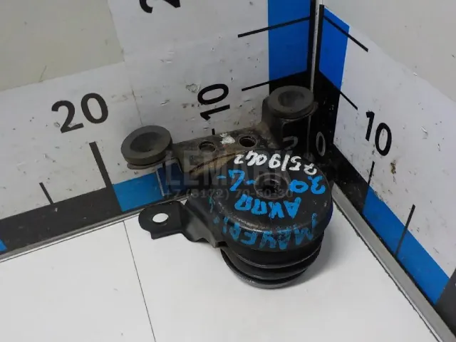 Опора двигателя левая