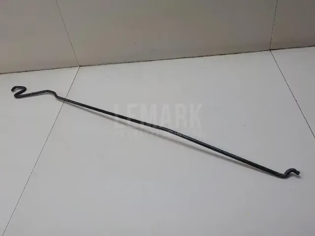 Держатель капота для  Ford Focus III 2011-2019