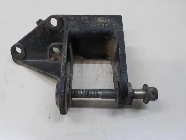 Кронштейн КПП для  CASE SV300 2012