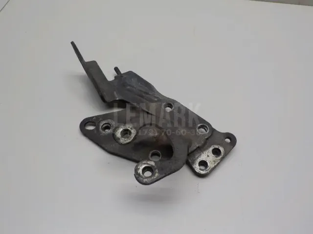Кронштейн ролика-натяжителя руч. ремня для  Ford Ranger 2006-2012