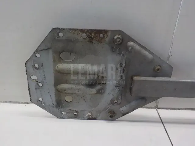 Балка передняя поперечная для  Ford Fiesta 2001-2008
