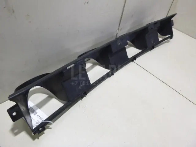 Направляющая заднего бампера для  Citroen C5 2004-2008