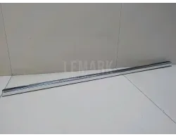 Накладка стекла заднего левого