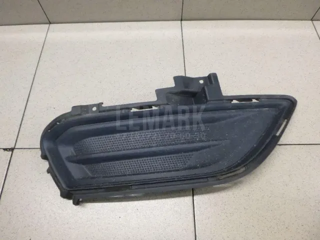 Решетка в бампер правая для  Citroen C4 Grand Picasso 2006-2014