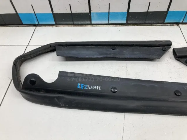 Уплотнитель капота для  BAW M7 2022